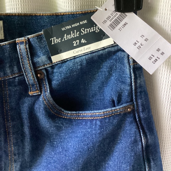 NWT Abercrombie & Fitch Curve Love Ultra High Rise The Ankle Straight Jean - Picture 4 of 6